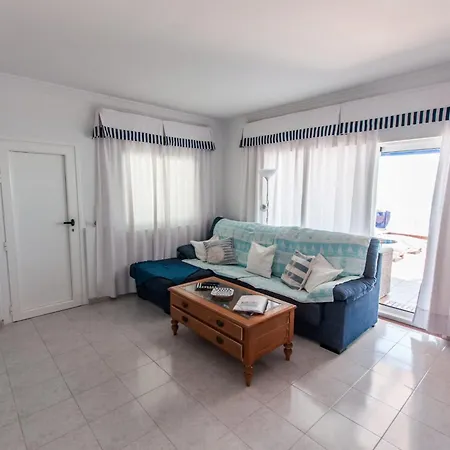 Seaview Coastal On Front Line With Amazing Sea Views And Large Terrace * Puerto del Carmen (Lanzarote)