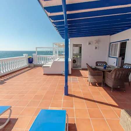 Villa Seaview Coastal On Front Line With Amazing Sea Views And Large Terrace *
