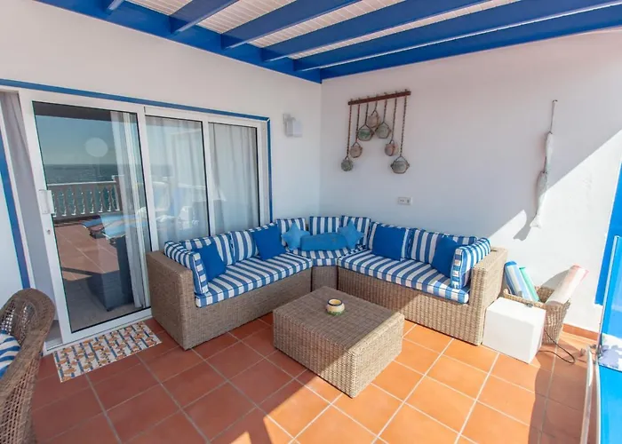 Seaview Coastal On Front Line With Amazing Sea Views And Large Terrace Willa *